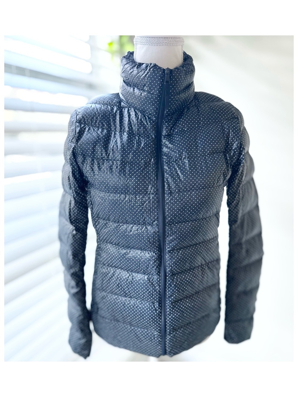 Uniqlo Women's Dark Navy Polka Dot Packable Puffer Jacket